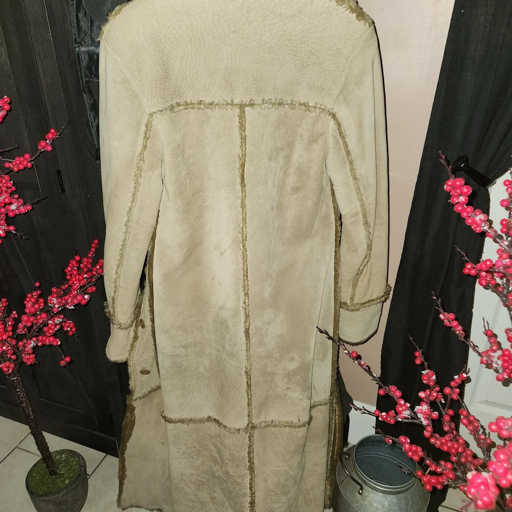 Express Tan Shearling Leather Jacket - Picture 2 of 5